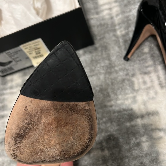 Chanel 100% authentic patent leather heels black 36.5 - Picture 9 of 10